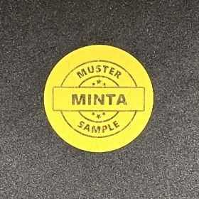    Biztonsági papír matrica 35 mm kör fekete EGYEDI nyomtatással, sárga