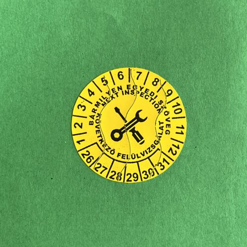 Időjárásálló poliészter 6 éves (2026-2031) felülvizsgálati matrica 30 mm kör, sárga