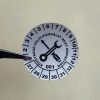 VOID nyomot hagyó 6 éves (2027-2032) kétnyelvű felülvizsgálati matrica 30 mm kör, matt ezüst
