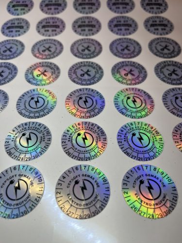 Hologramos vinyl 6 éves (2026-2031) VDE felülvizsgálati matrica 30 mm kör