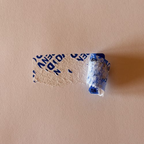"SECURITY SEAL" VOID nyomot hagyó biztonsági matrica 50x18 mm, kék