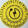 Időjárásálló poliészter 6 éves (2026-2031) villamosbiztonsági matrica 30 mm kör, sárga