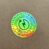 Hologramos vinyl 6 éves (2027-2032) villamosbiztonsági matrica 30 mm kör