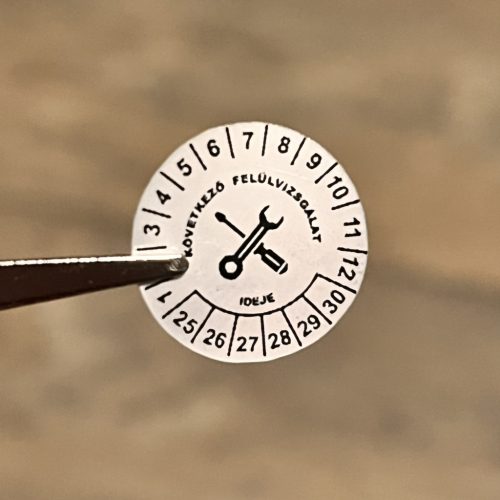 VOID nyomot hagyó biztonsági matrica EGYEDI nyomtatással 30 mm kör, matt ezüst